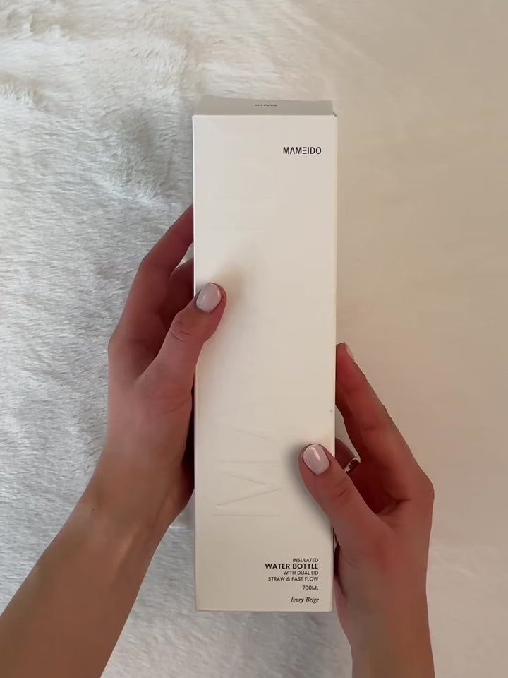 THERMOSFLASCHE MIT STROHHALM