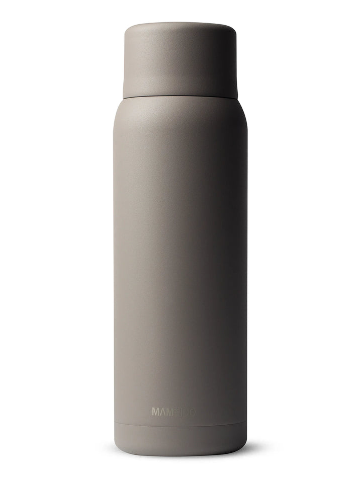 MAMEIDO Thermosflasche mit Druckknopf & Trinkbecher 1000ml in Taupe Grey #farbe_taupe-grey